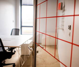 Bureau privé 92 m² 10 postes Coworking Rue Horace Villeneuve-d'Ascq 59493 - photo 2